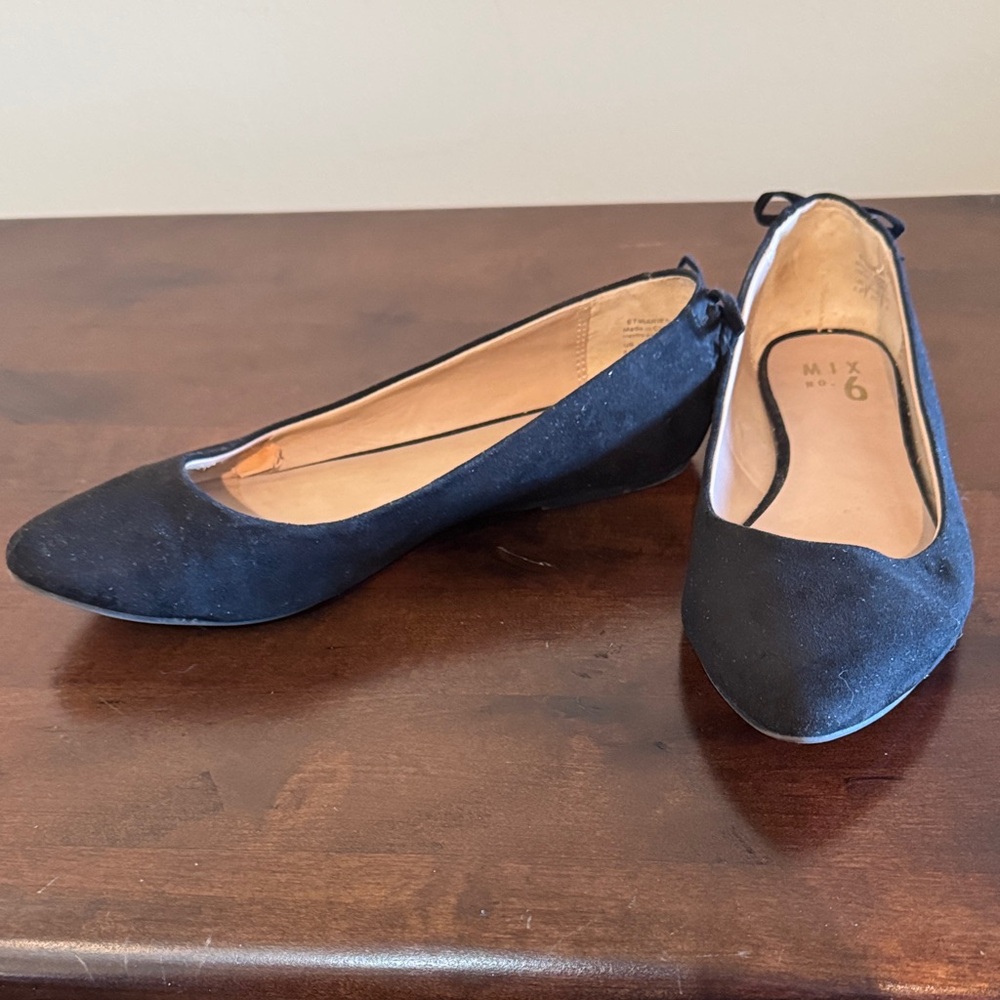 Mix No. 6 Black, size 6.5- Suede Pointed-Toe Ballet Flats